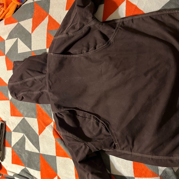 Women’s Berne work coat. Lots of life left! Size large. - Picture 3 of 10